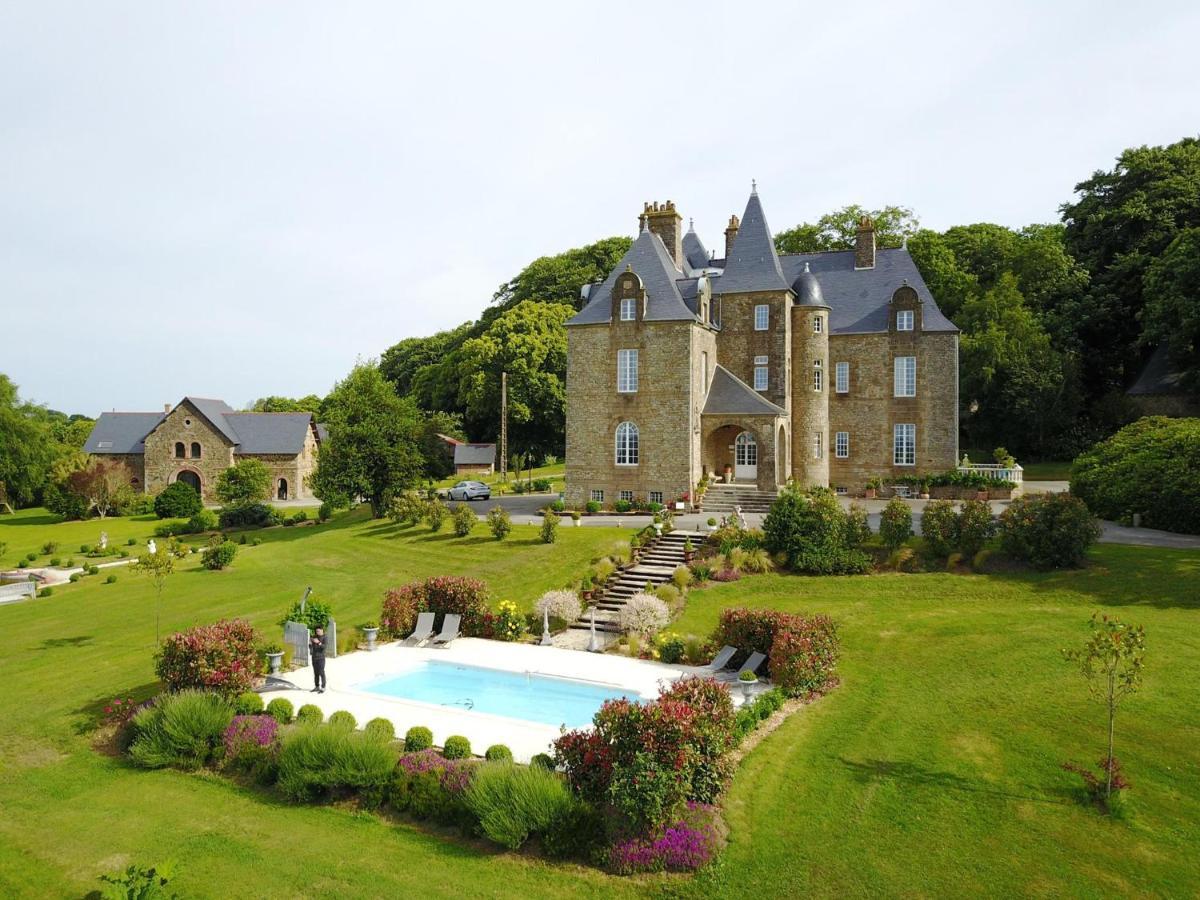 Chateau De Montbrault Fleurigné Exterior foto