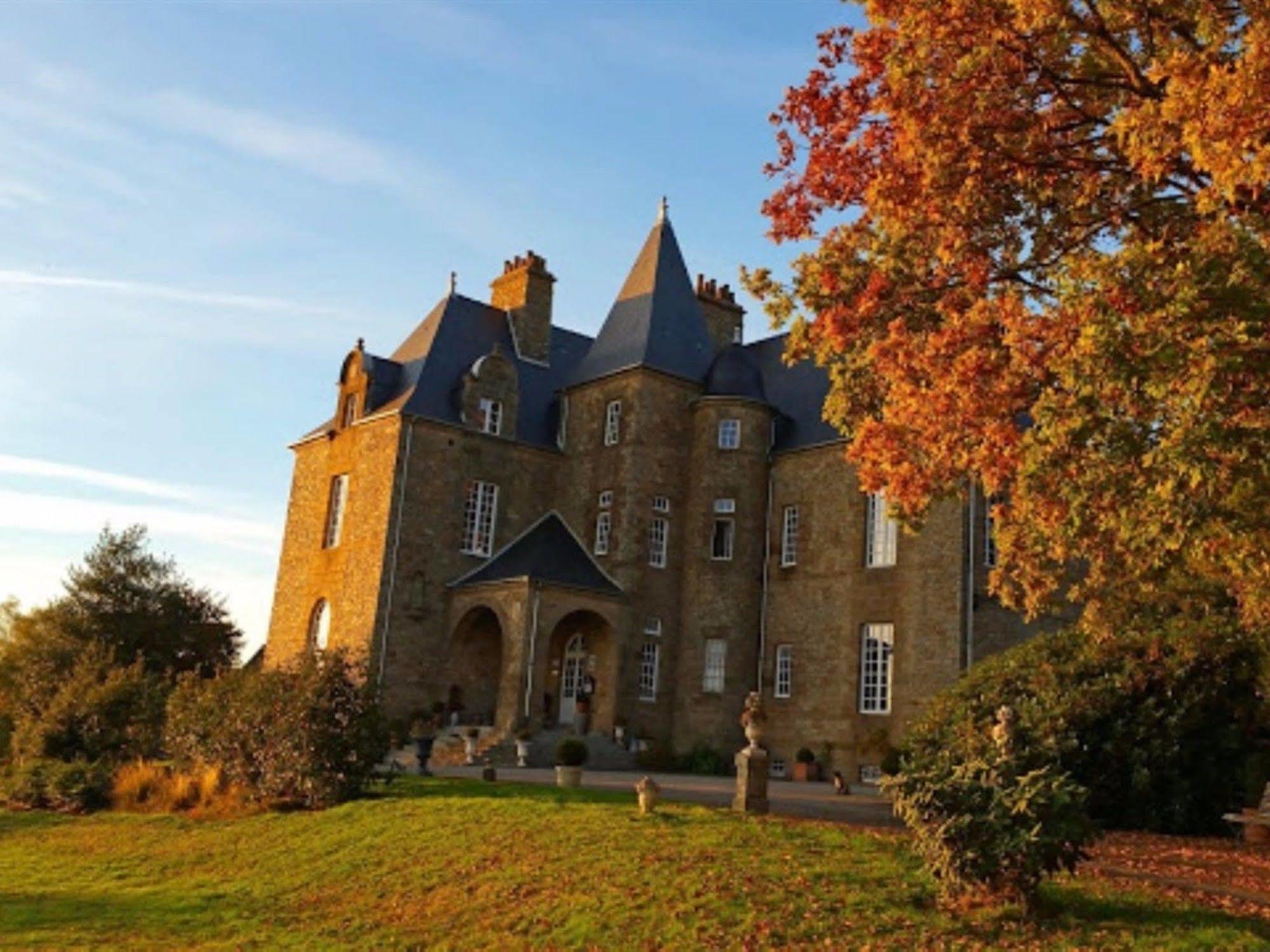 Chateau De Montbrault Fleurigné Exterior foto